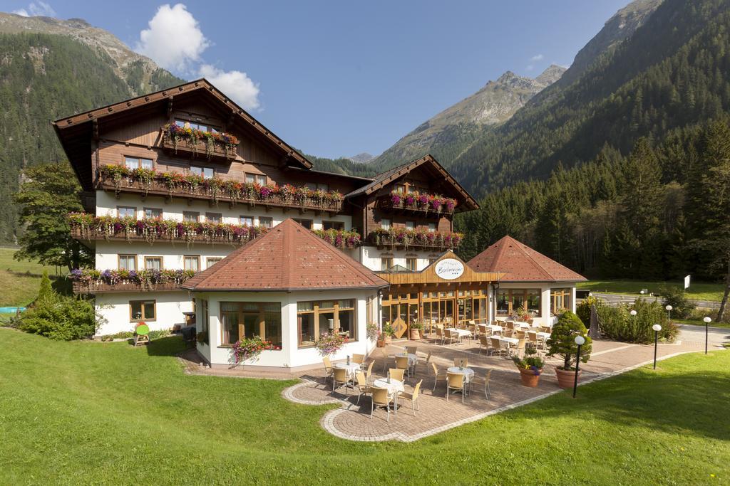 Alpenhotel Badmeister Flattach Exterior foto